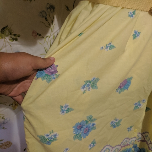 90s Floral House Dress - Picture 4 of 8